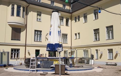 Meissl Zipfer Schirmbar; Mobiliar, Ebersteiner, Aufbau, Abbau
