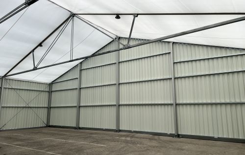 Systembauhalle 20x20m, Trapezblechausführung