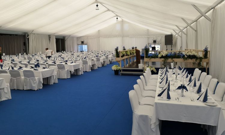 VIP-Zelt für das Firmenjubiläum der Altbayerischen Küche